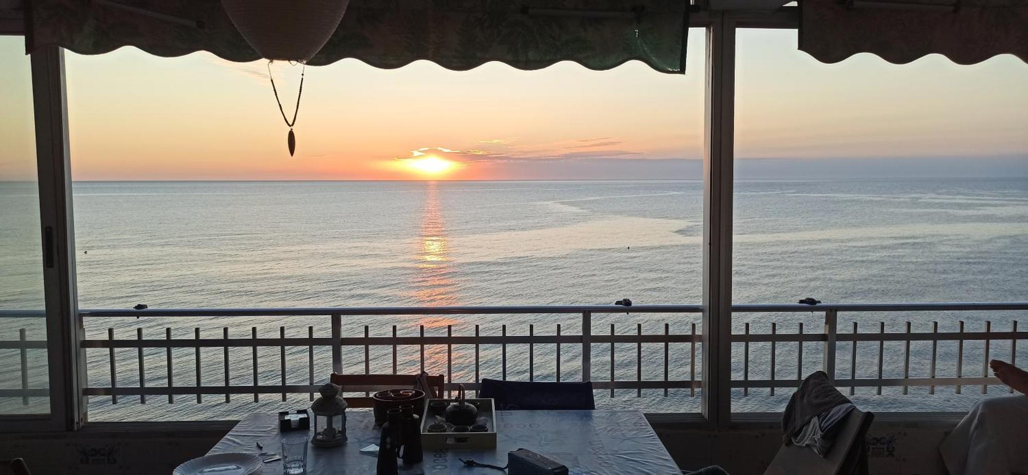 Sunset Room At Front Beach - Habitacion En La Playa Piso Privado Tavernes de Valldigna Esterno foto
